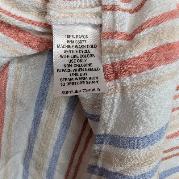 Liz Claiborne Women's V Neck Short Sleeve White Striped Button Down Blouse M - Picture 4 of 7